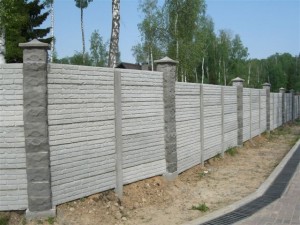Бетонный забор